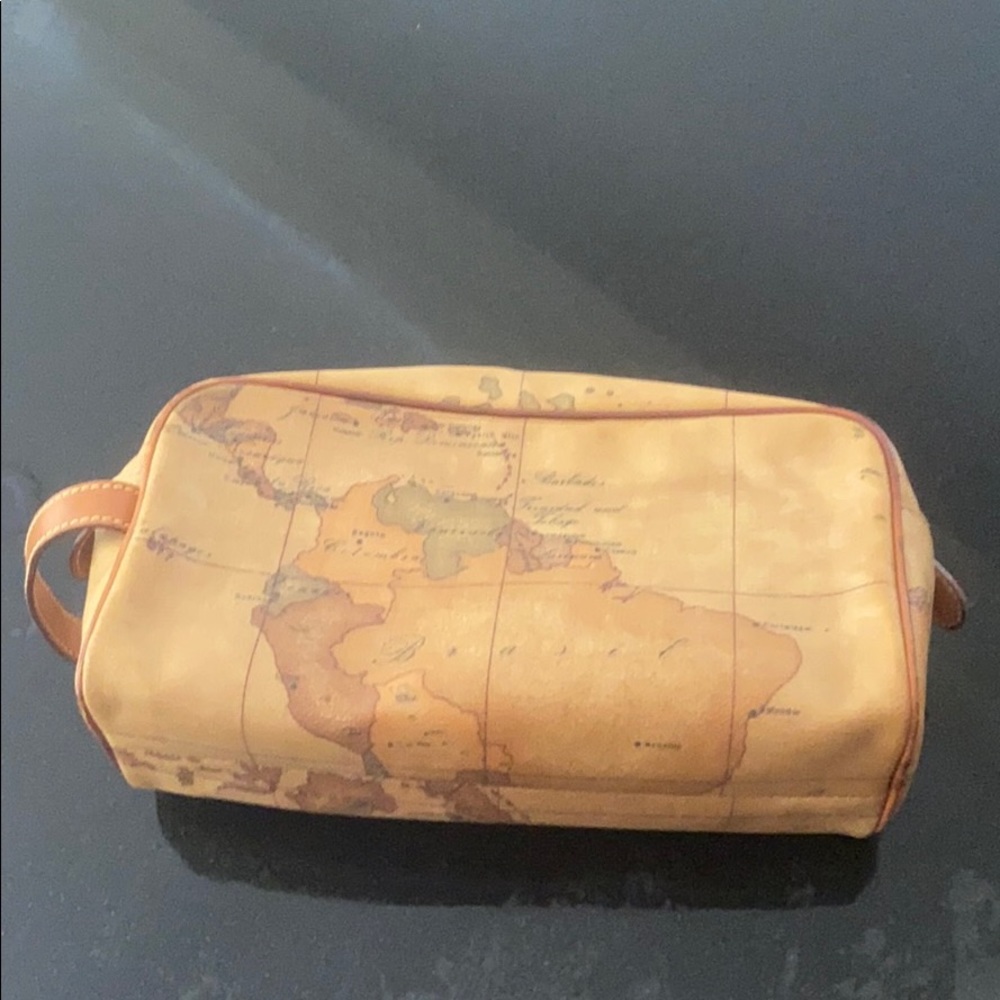Alviero Martini shaving bag/ toiletry/makeup bag